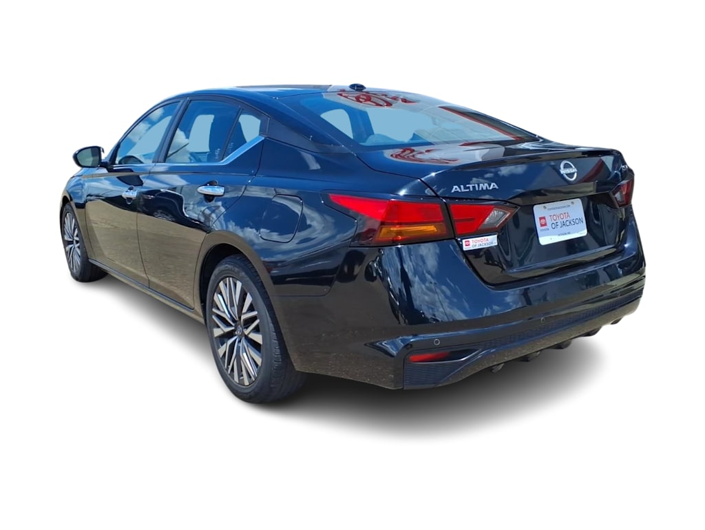 Thumbnail: 2024 Nissan Altima - 3