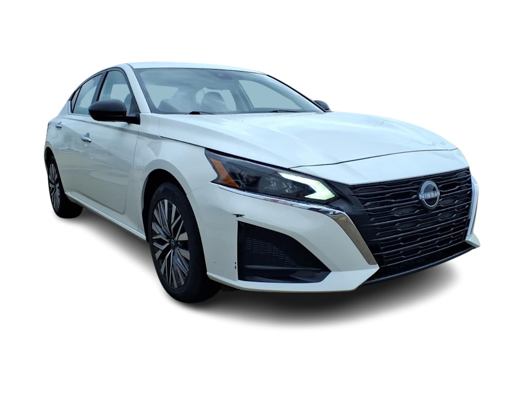 Thumbnail: 2025 Nissan Altima - 14