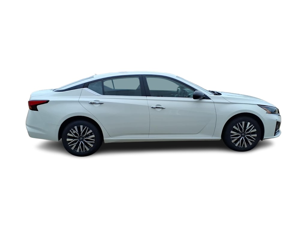 Thumbnail: 2025 Nissan Altima - 15