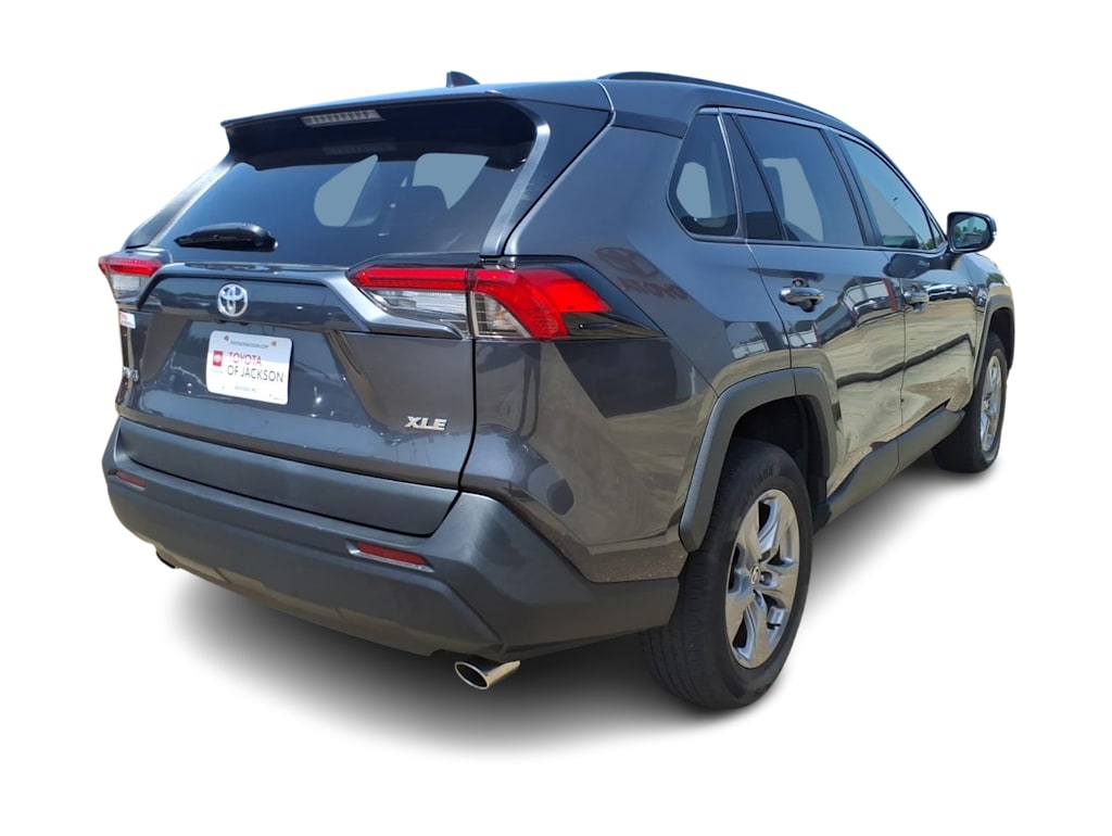 Thumbnail: 2024 Toyota RAV4 - 16
