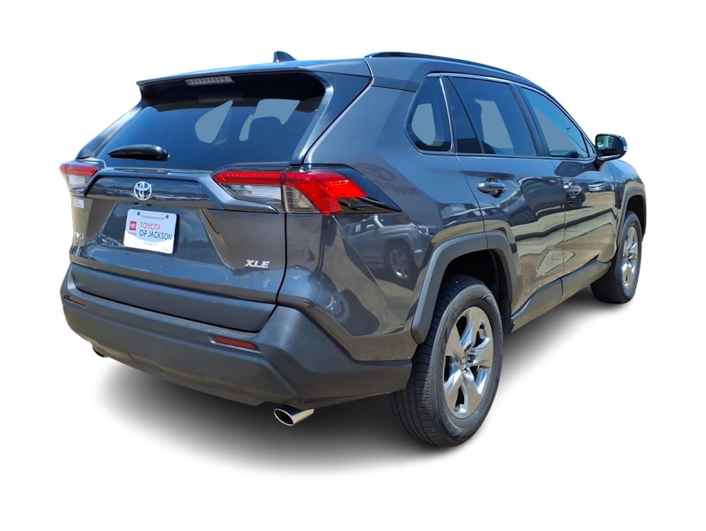 Thumbnail: 2024 Toyota RAV4 - 16