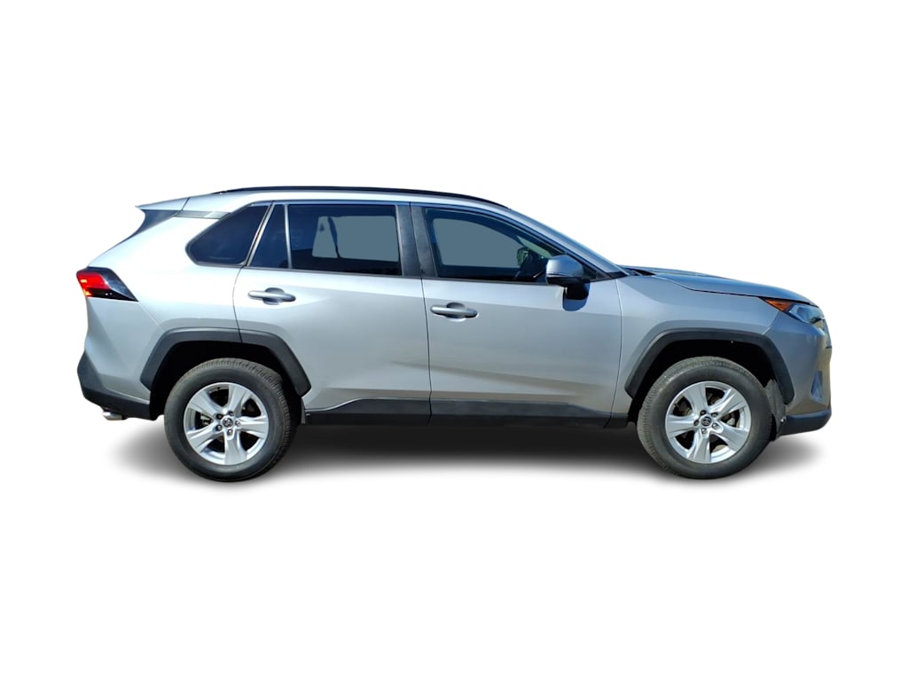 Thumbnail: 2021 Toyota RAV4 - 15