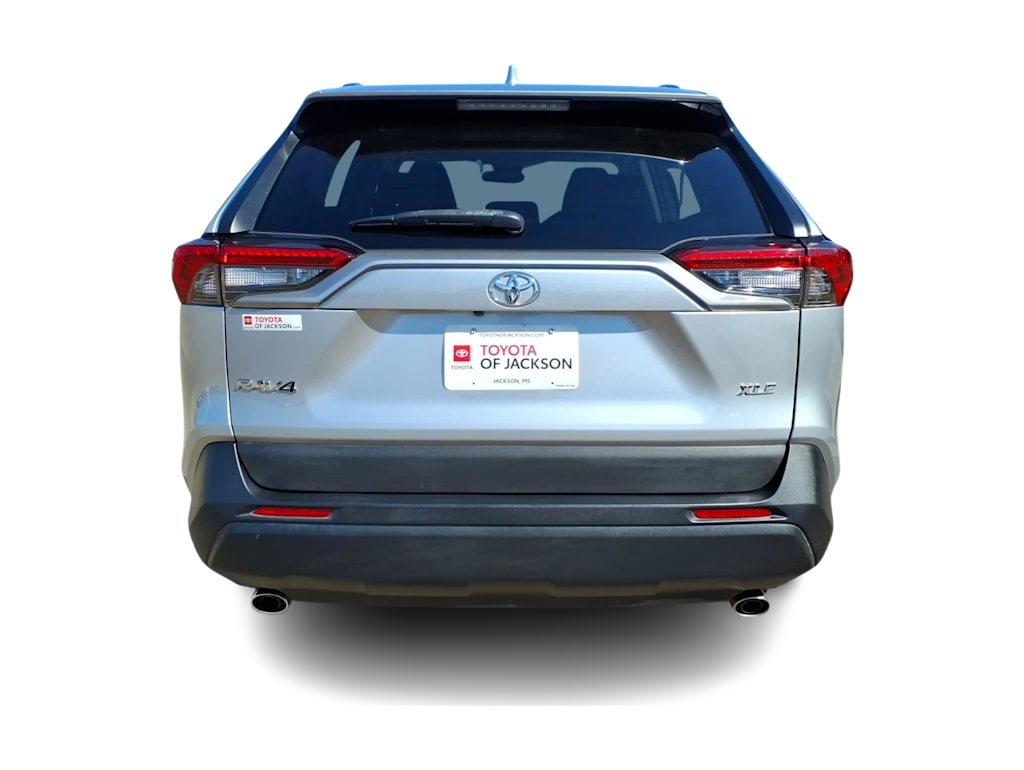 Thumbnail: 2021 Toyota RAV4 - 4