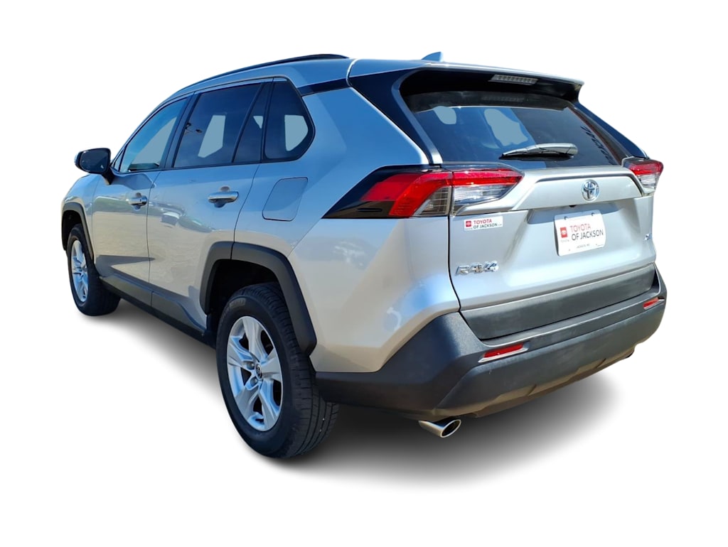 Thumbnail: 2021 Toyota RAV4 - 3