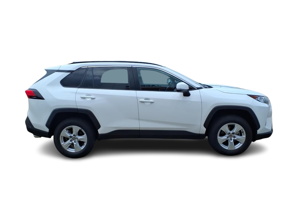 Thumbnail: 2021 Toyota RAV4 - 16