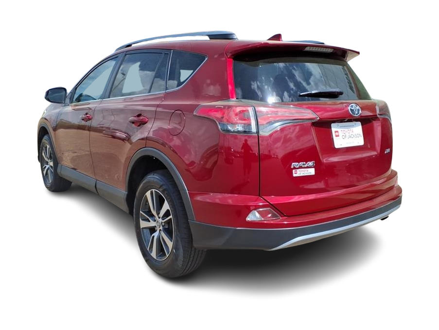 Thumbnail: 2018 Toyota RAV4 - 3