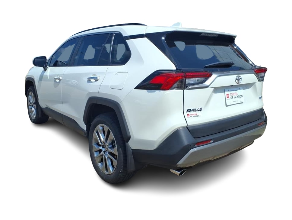 Thumbnail: 2022 Toyota RAV4 - 3