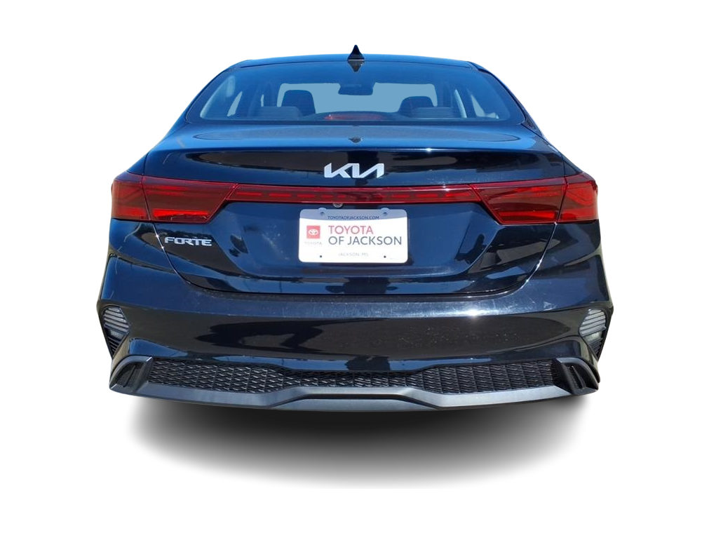 Thumbnail: 2023 Kia Forte - 4