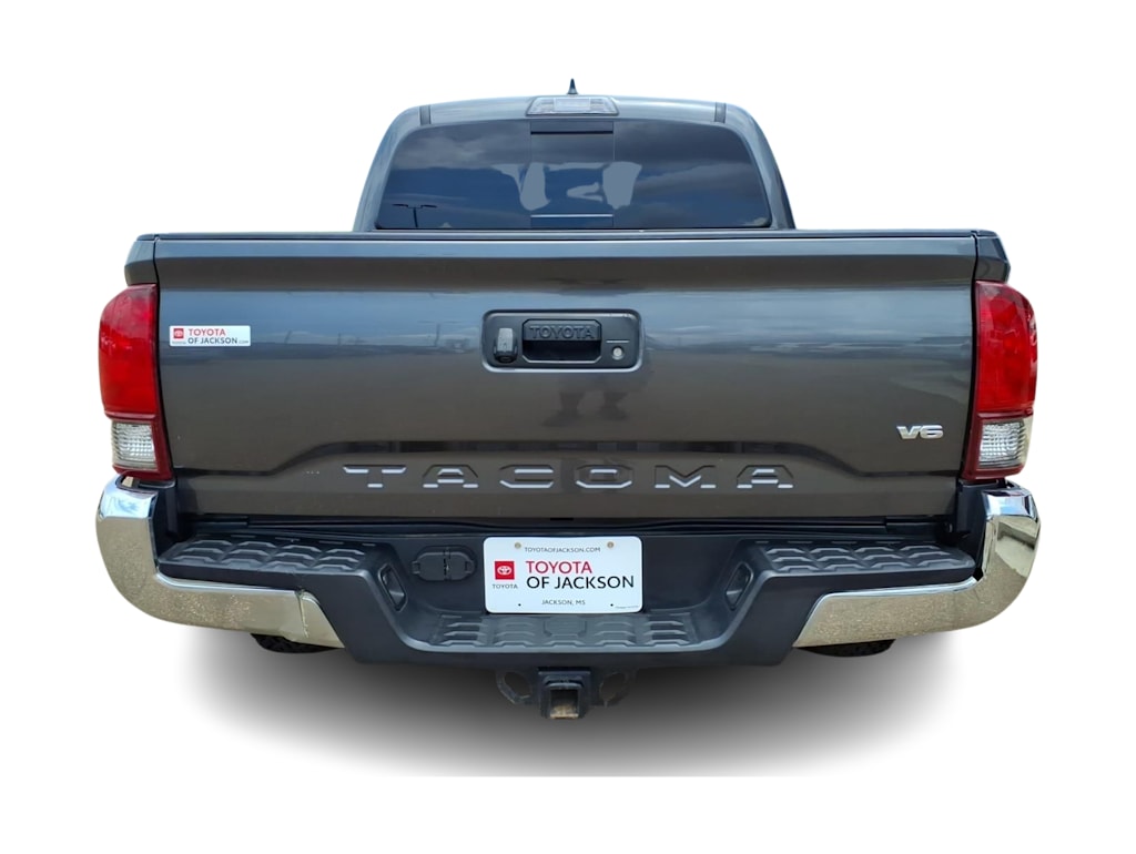 Thumbnail: 2019 Toyota Tacoma - 4