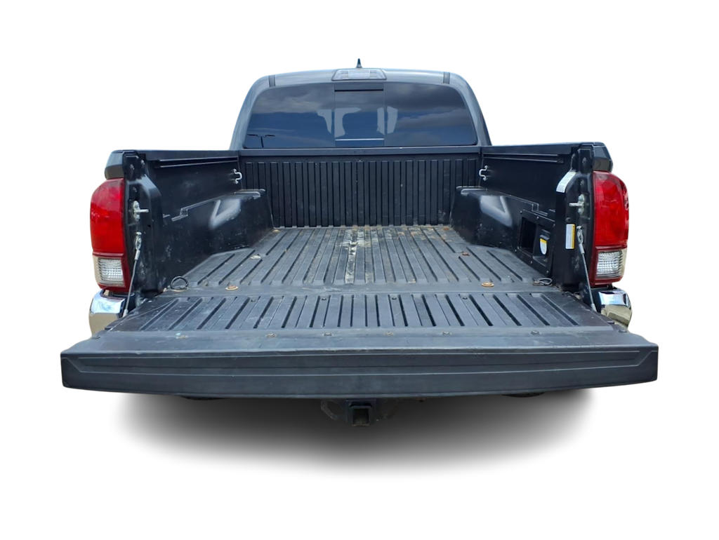 Thumbnail: 2019 Toyota Tacoma - 13