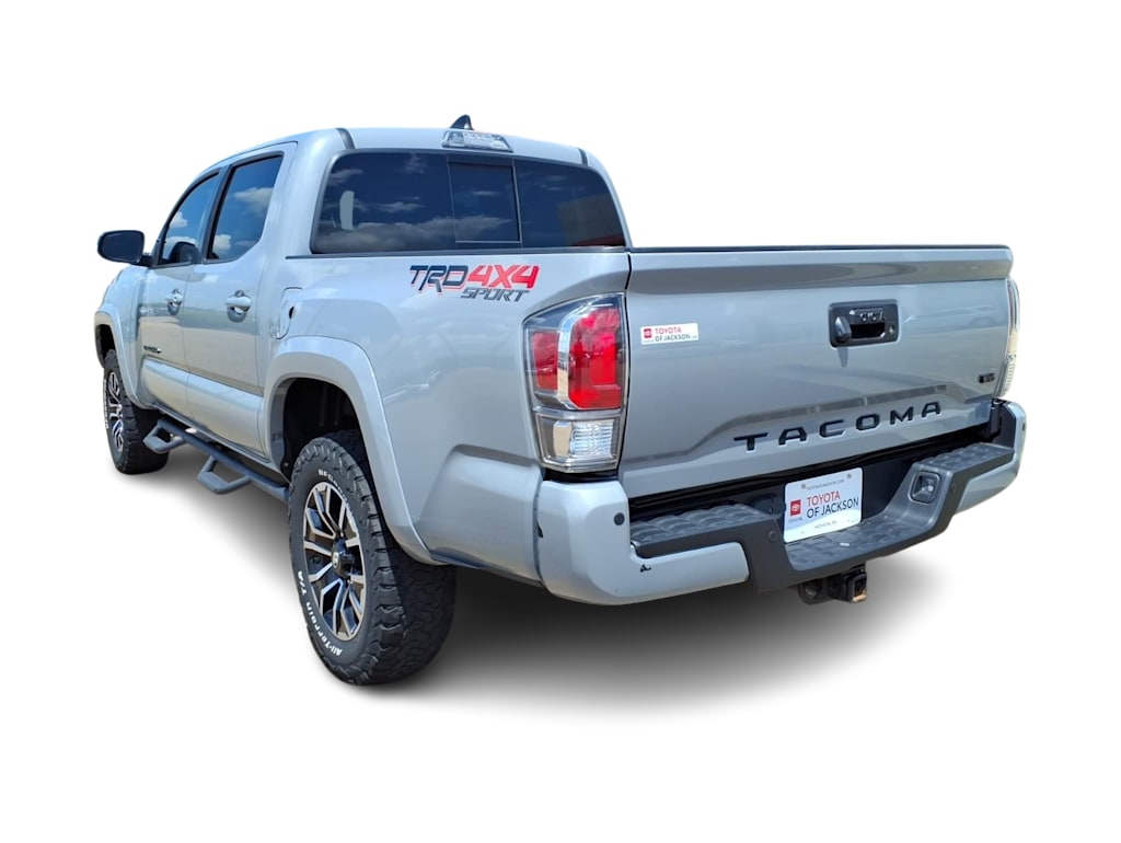 Thumbnail: 2020 Toyota Tacoma - 3