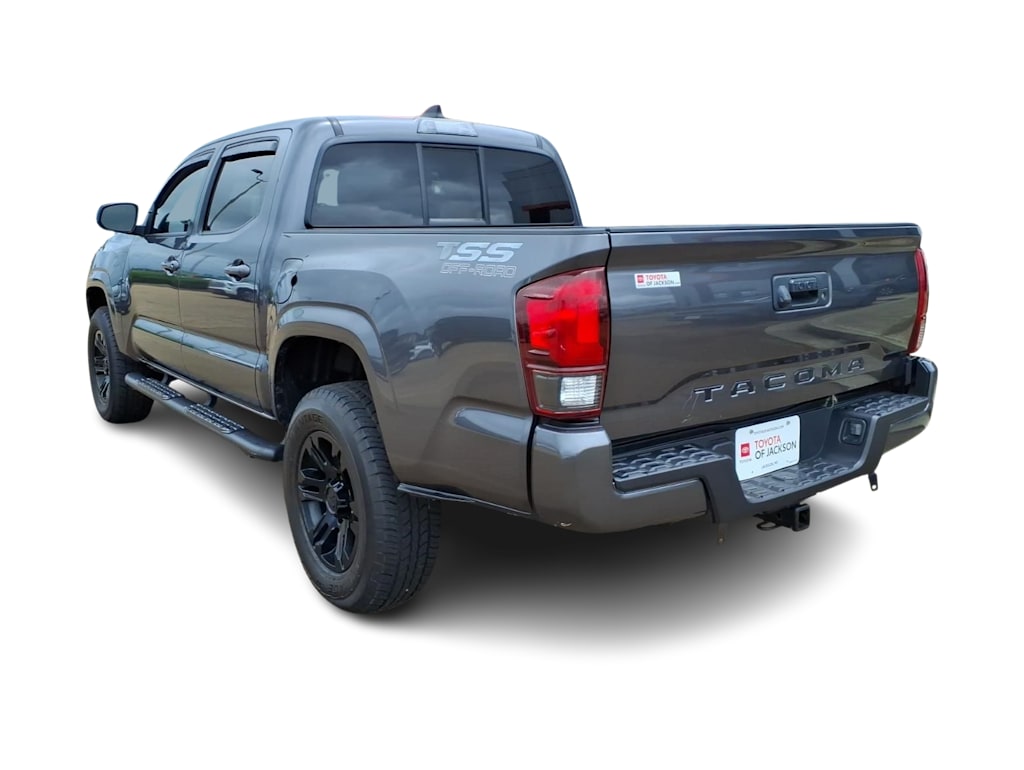 Thumbnail: 2022 Toyota Tacoma - 3