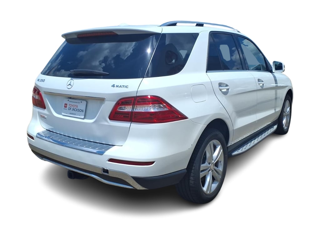 Thumbnail: 2014 Mercedes-Benz M-Class - 16