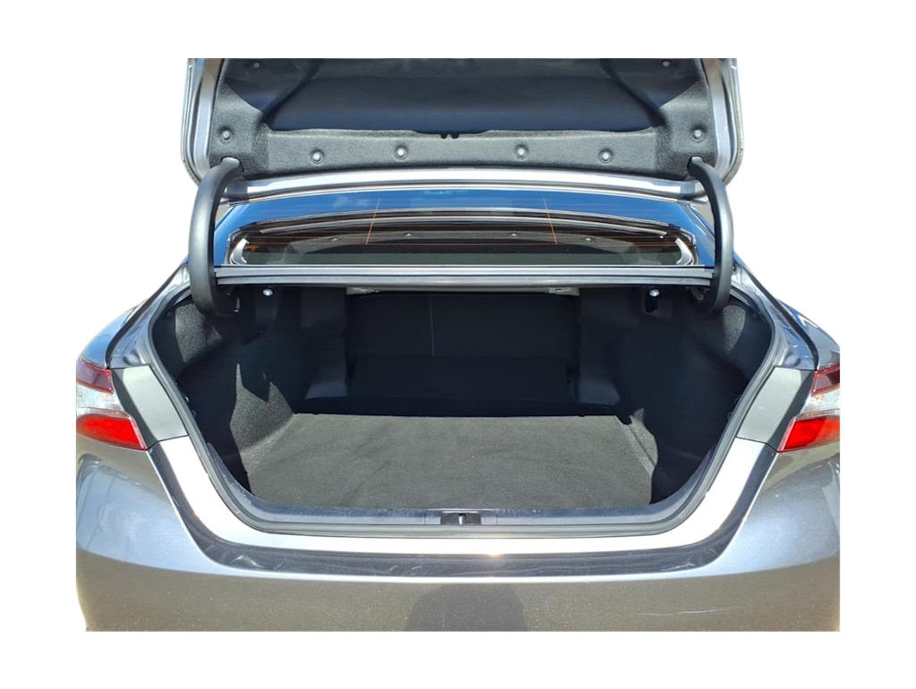 Thumbnail: 2023 Toyota Camry - 13