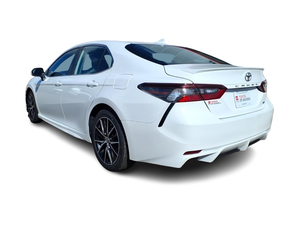 Thumbnail: 2021 Toyota Camry - 3