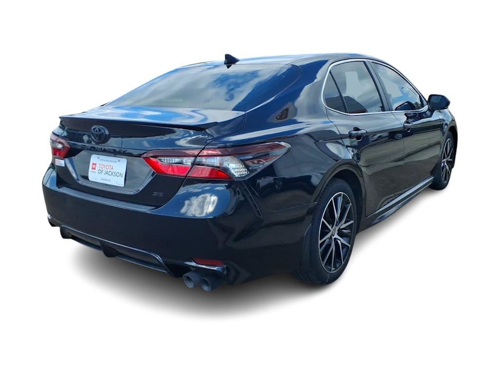 Thumbnail: 2024 Toyota Camry - 16