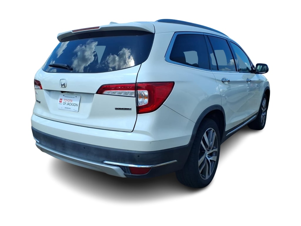 Thumbnail: 2019 Honda Pilot - 16