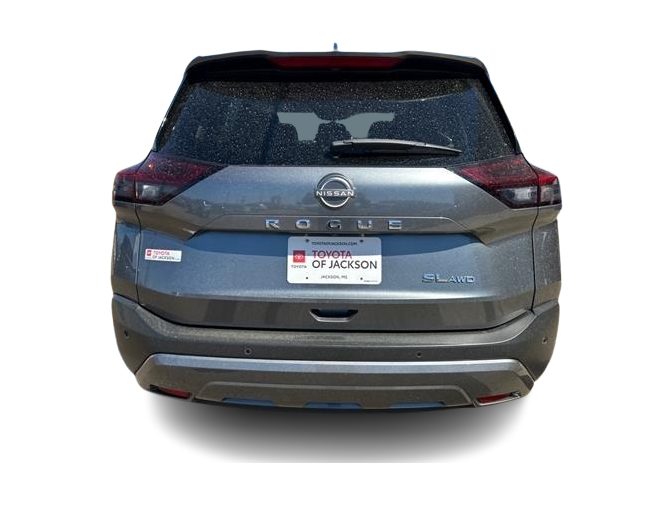 2023 Nissan Rogue SL 4