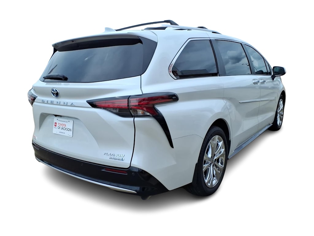 Thumbnail: 2024 Toyota Sienna - 17