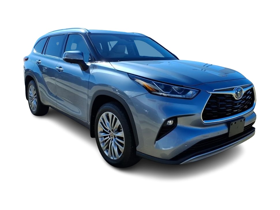 Thumbnail: 2023 Toyota Highlander - 14