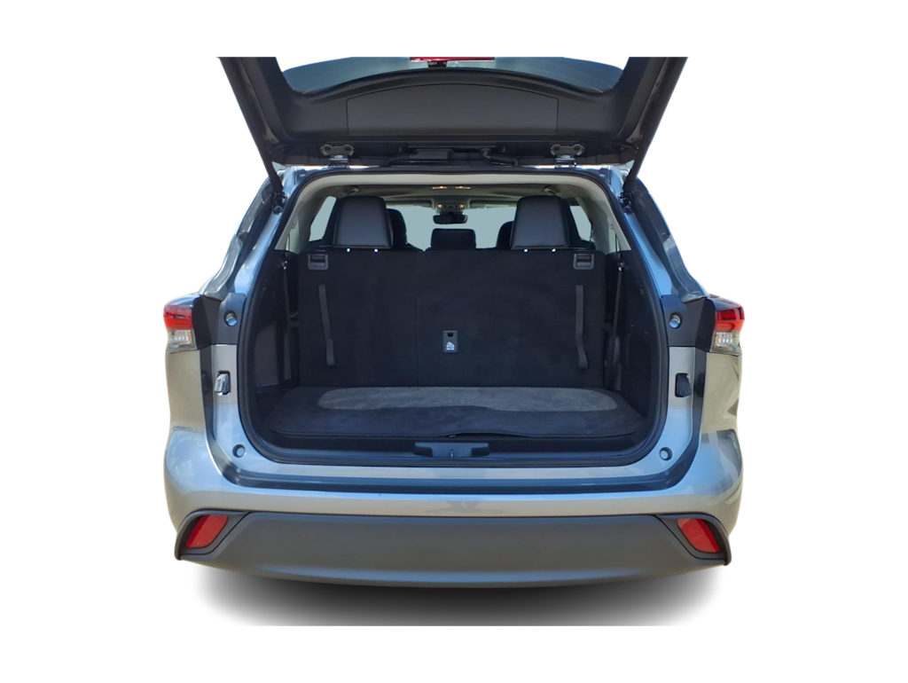 Thumbnail: 2026 Toyota Highlander - 13