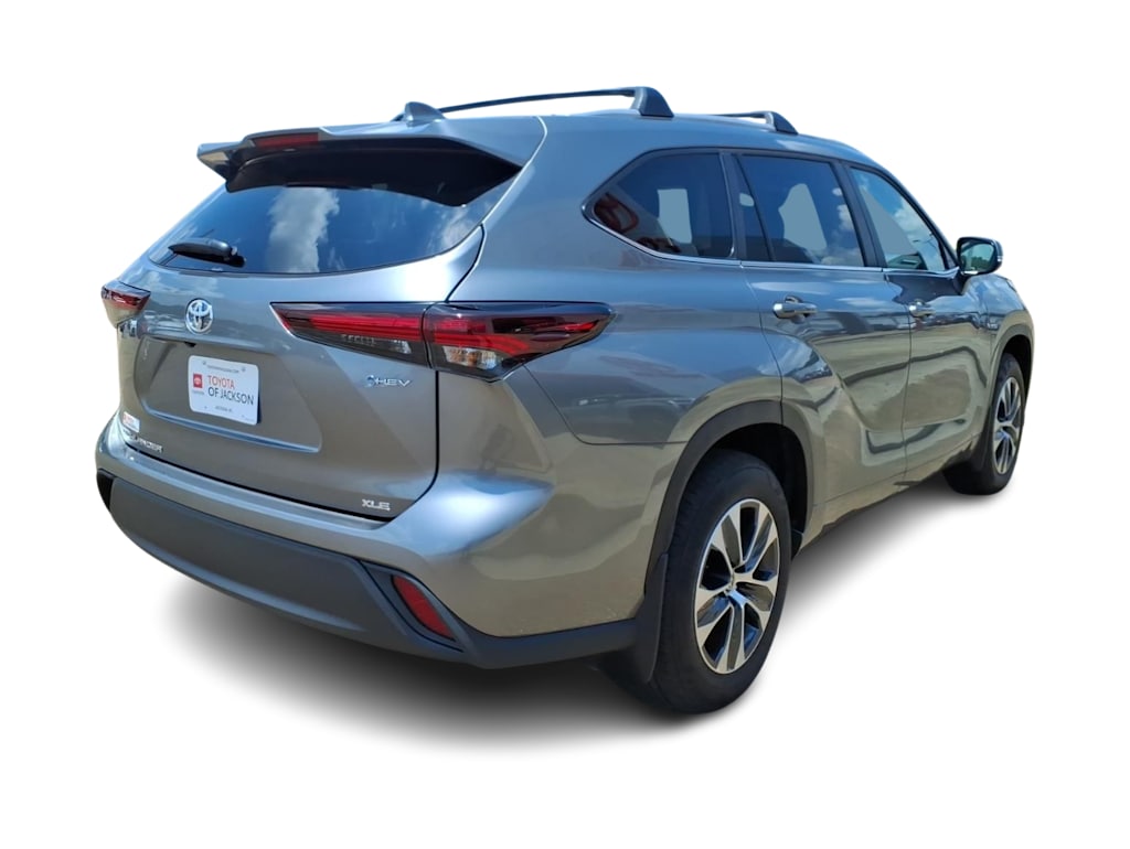 Thumbnail: 2026 Toyota Highlander - 16