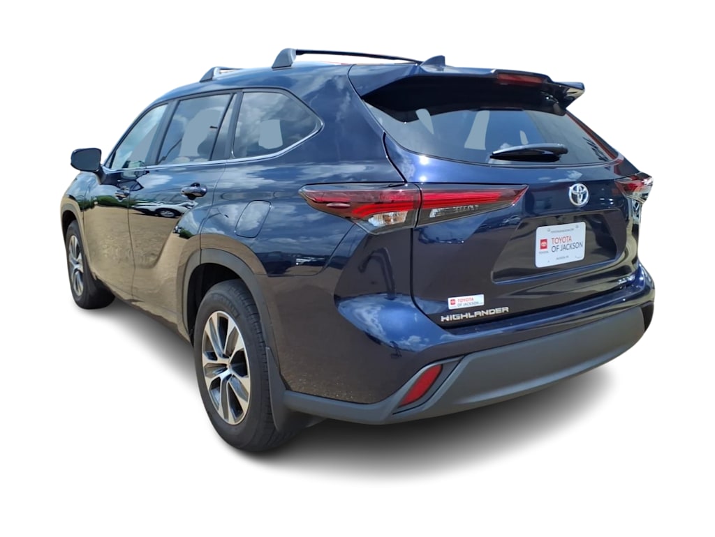 Thumbnail: 2026 Toyota Highlander - 3
