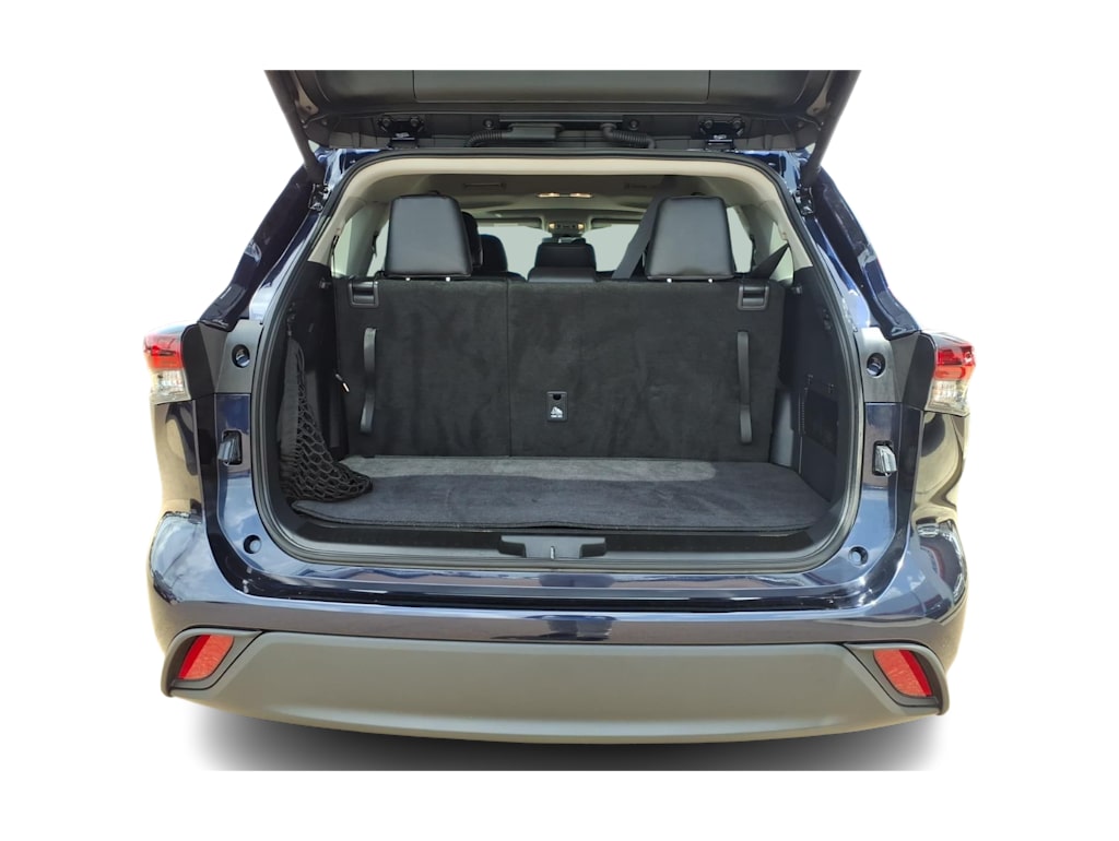 Thumbnail: 2026 Toyota Highlander - 13