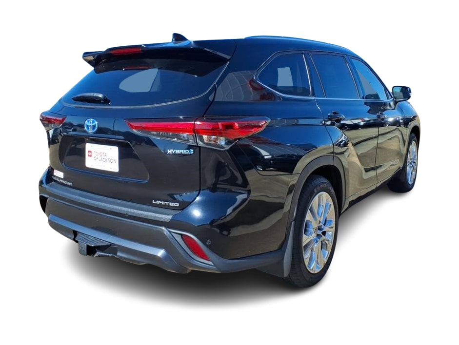 Thumbnail: 2020 Toyota Highlander - 16