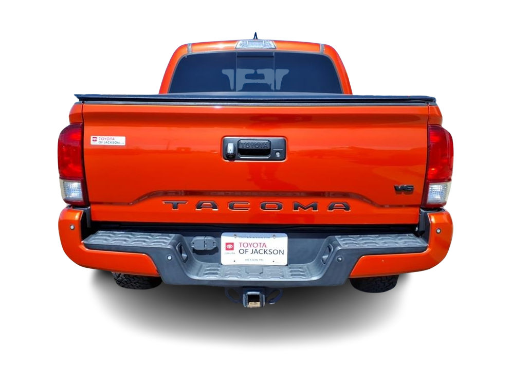 Thumbnail: 2017 Toyota Tacoma - 3