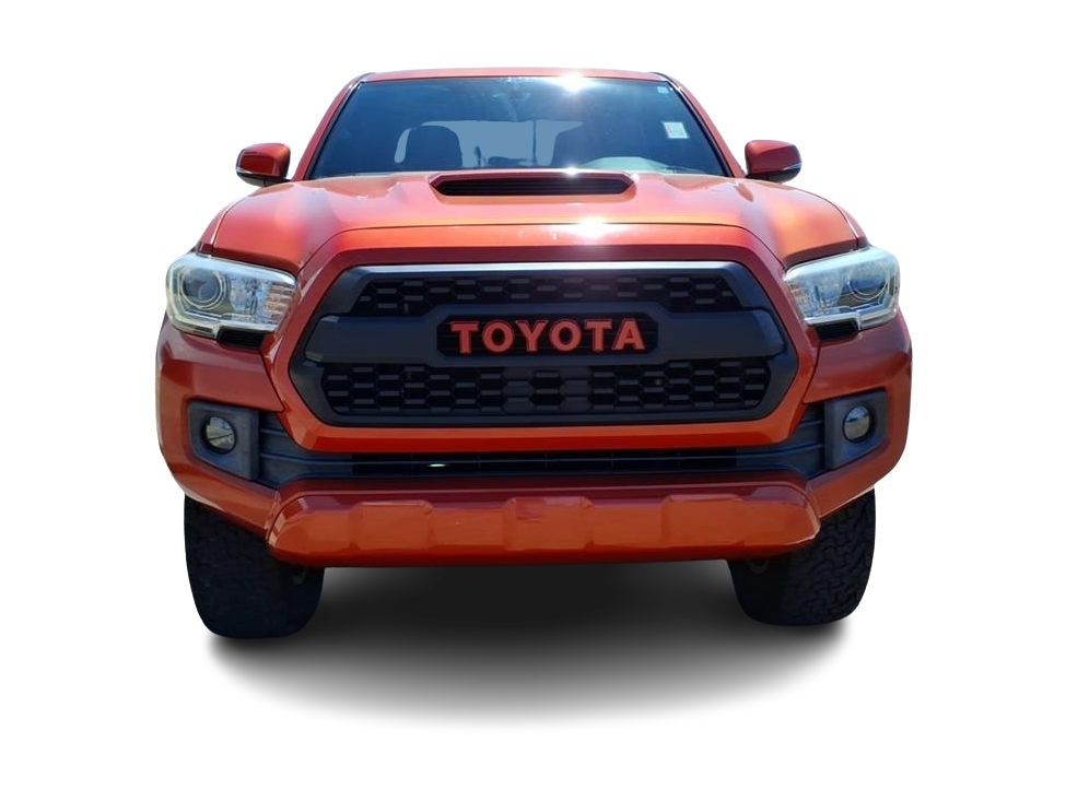 Thumbnail: 2017 Toyota Tacoma - 4