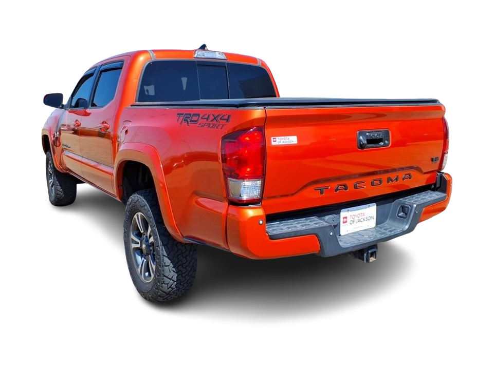 Thumbnail: 2017 Toyota Tacoma - 16