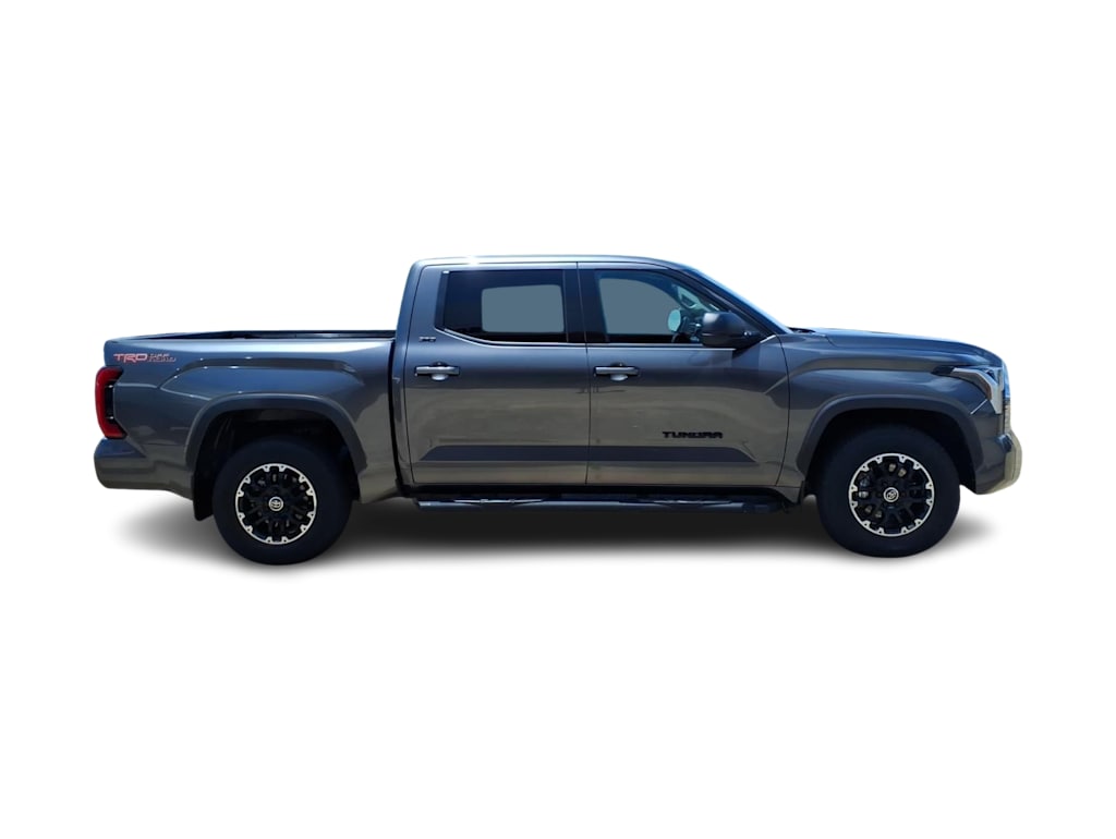 Thumbnail: 2022 Toyota Tundra - 17