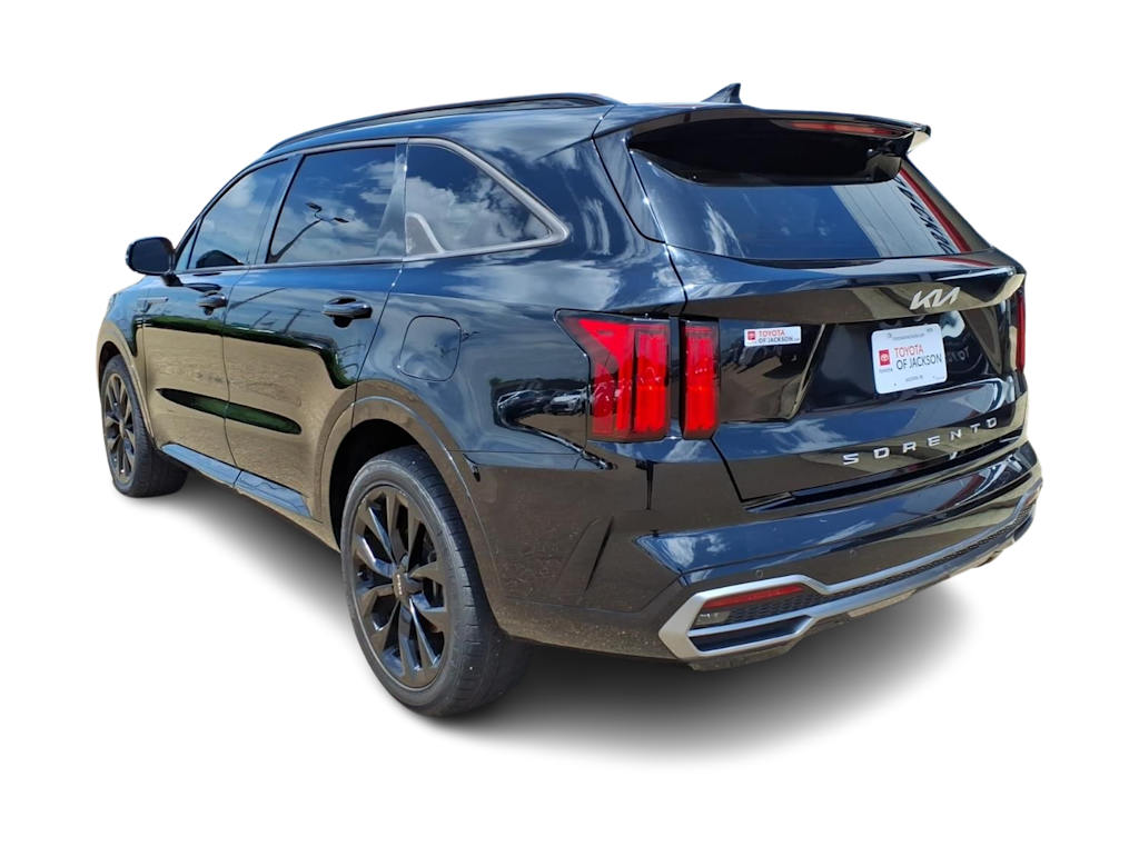 Thumbnail: 2022 Kia Sorento - 3