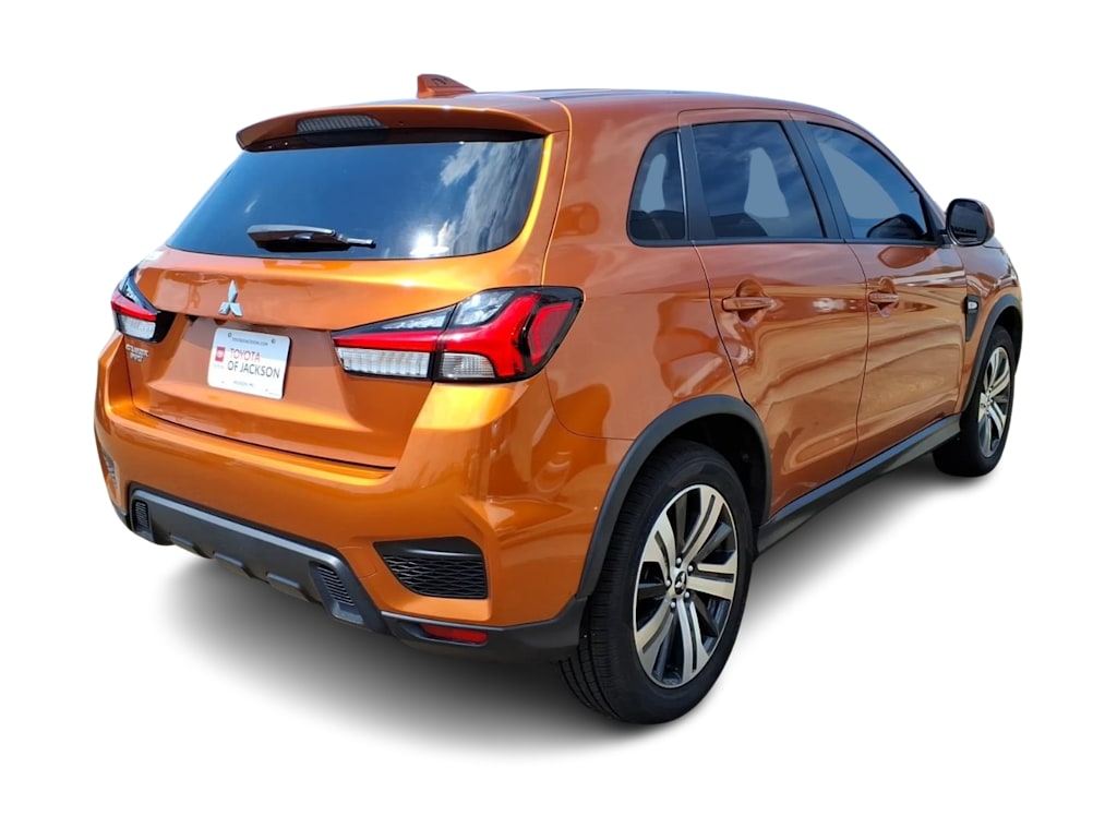 Thumbnail: 2021 Mitsubishi Outlander Sport - 17