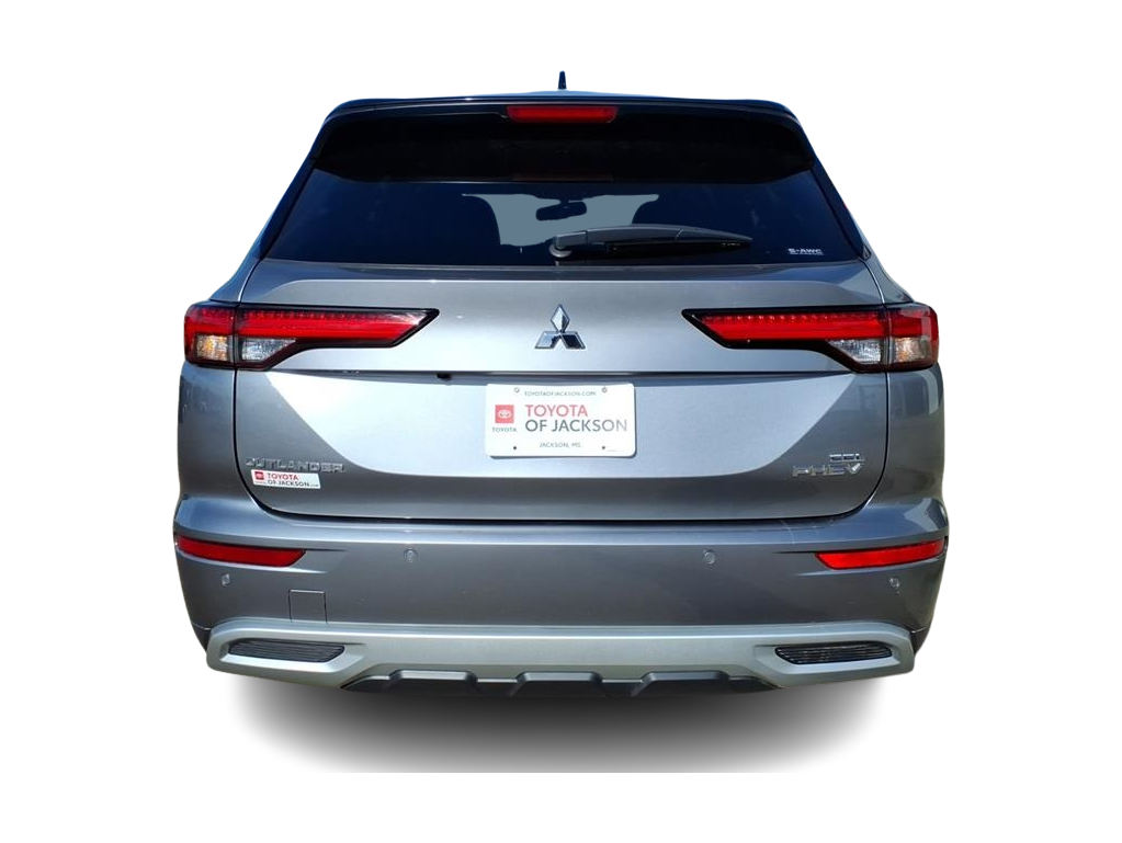 Thumbnail: 2023 Mitsubishi Outlander - 4