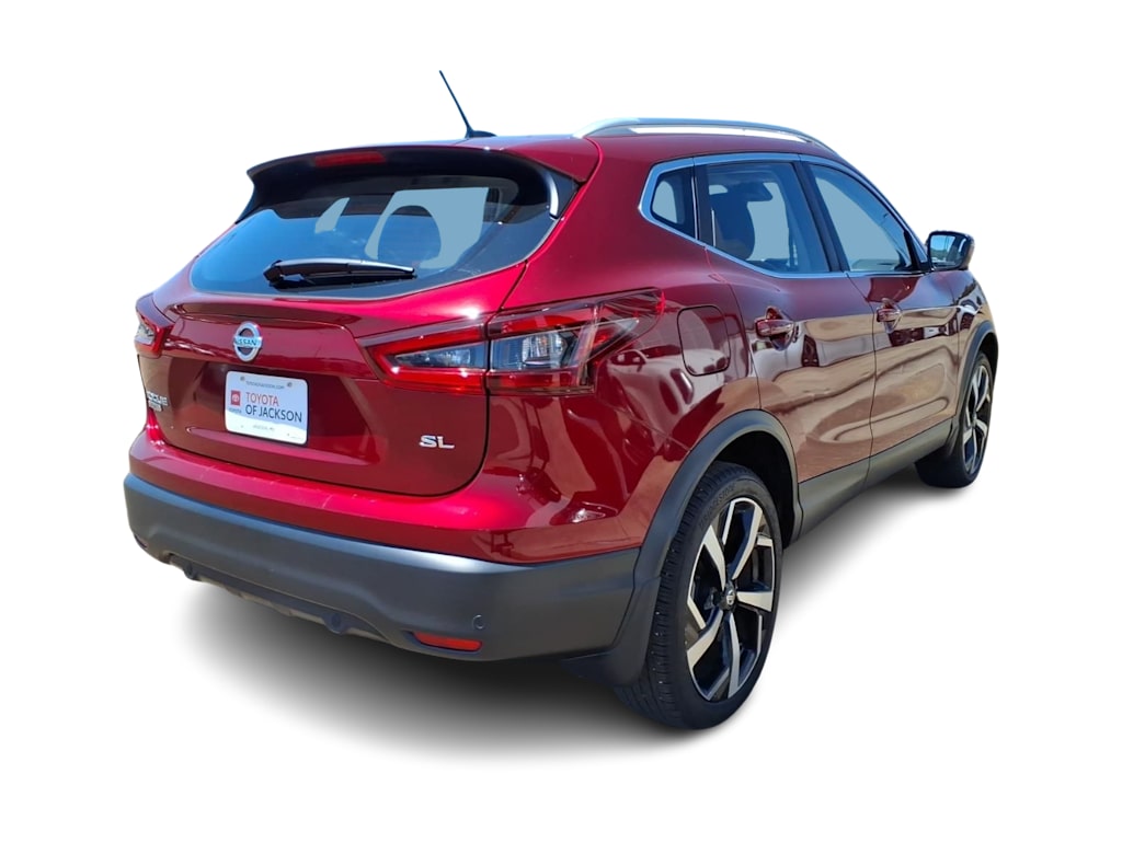 Thumbnail: 2022 Nissan Rogue Sport - 16