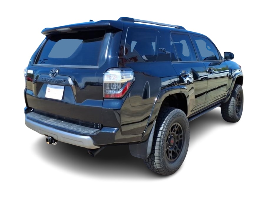 Thumbnail: 2018 Toyota 4Runner - 17
