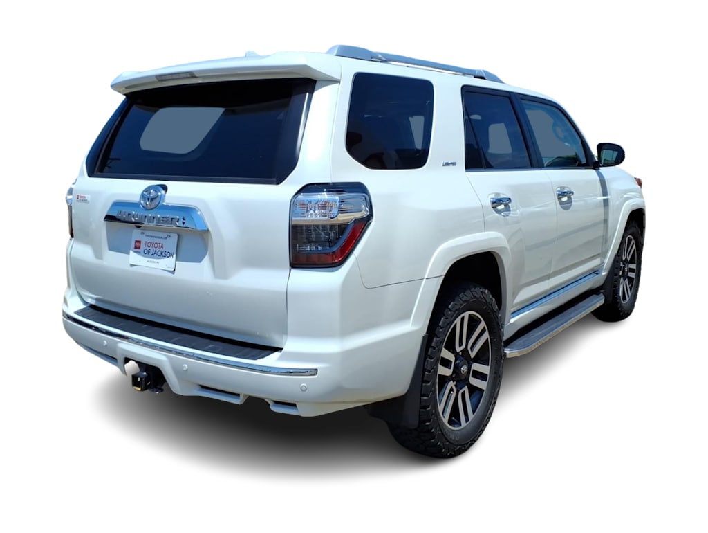 Thumbnail: 2023 Toyota 4Runner - 17