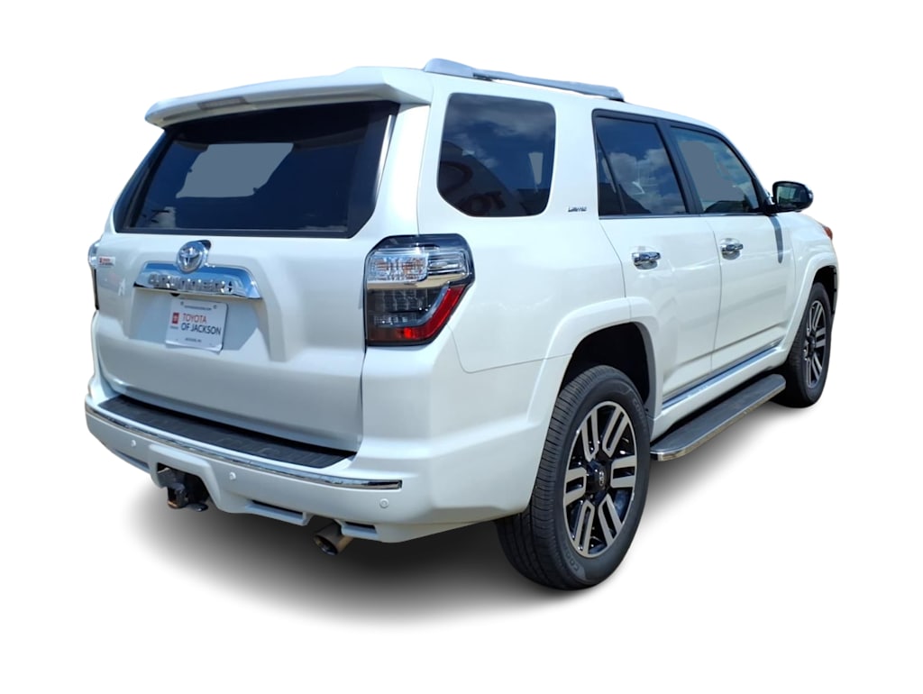 Thumbnail: 2024 Toyota 4Runner - 17