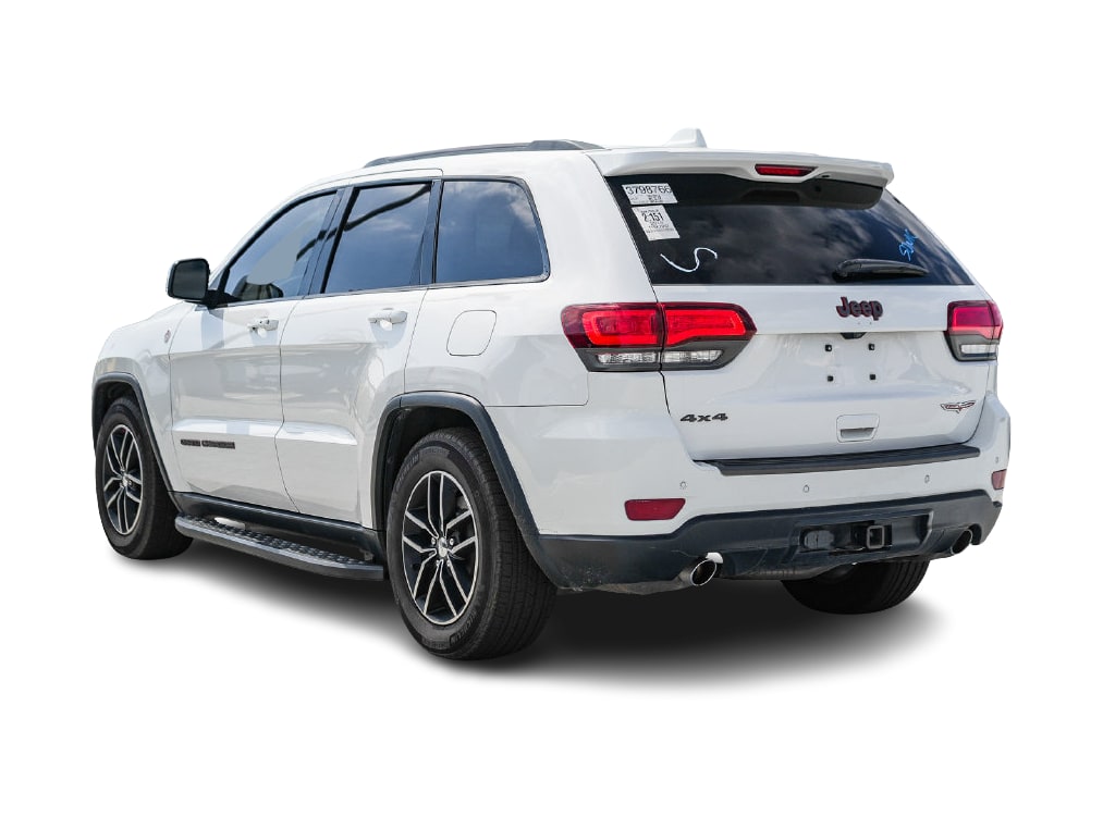 Thumbnail: 2018 Jeep Grand Cherokee - 3