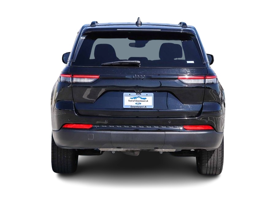 Thumbnail: 2023 Jeep Grand Cherokee - 17