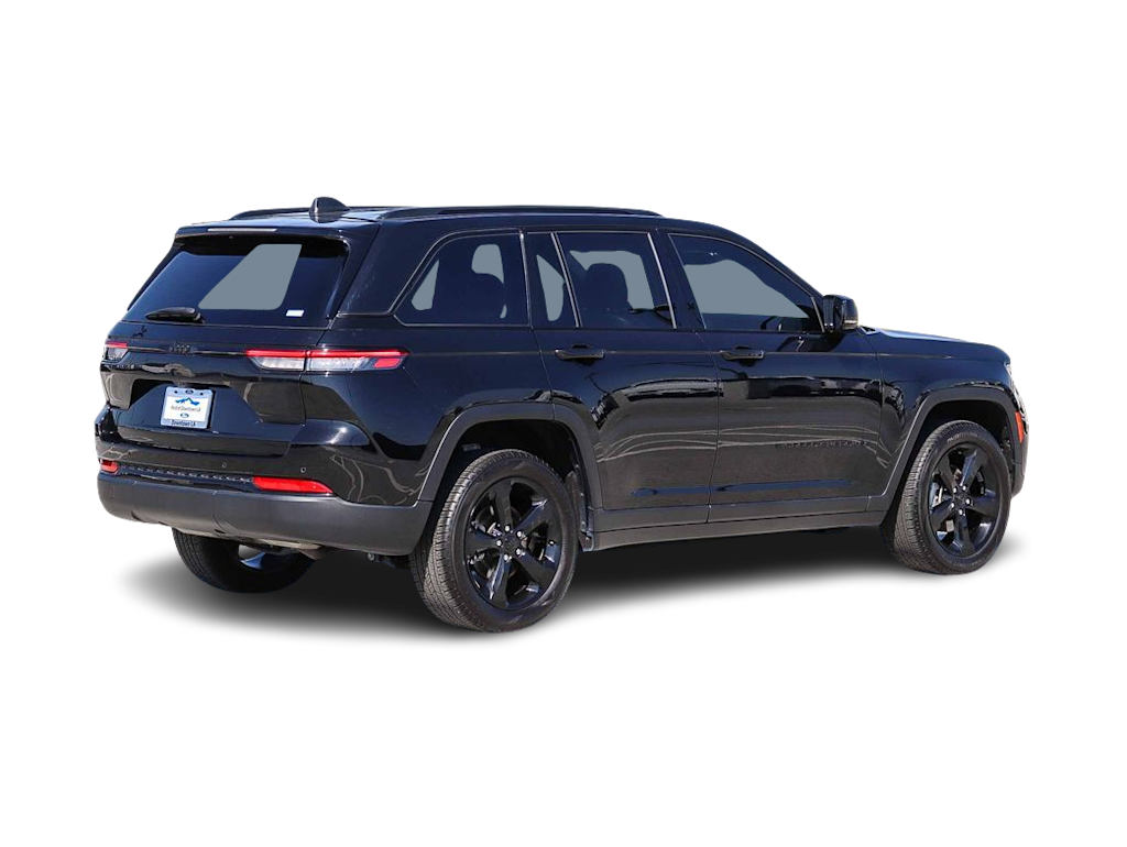 Thumbnail: 2023 Jeep Grand Cherokee - 16