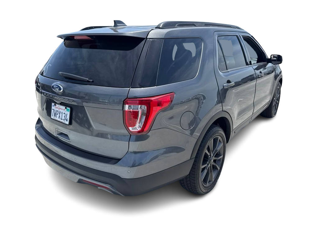 Thumbnail: 2017 Ford Explorer - 9