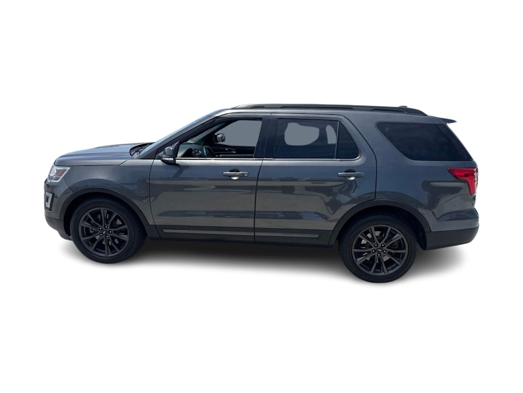 Thumbnail: 2017 Ford Explorer - 3