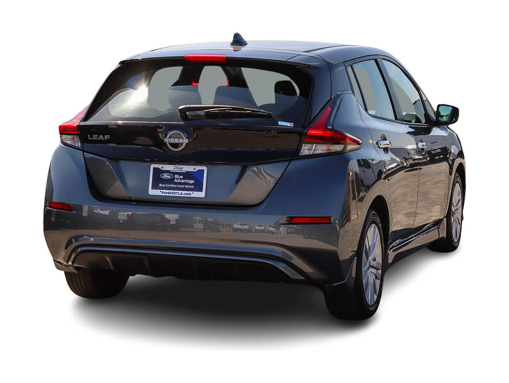 Thumbnail: 2025 Nissan Leaf - 17