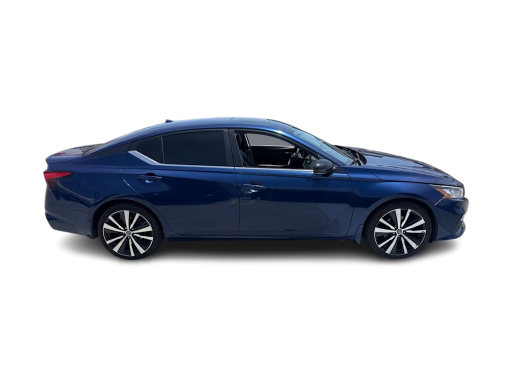 Thumbnail: 2020 Nissan Altima - 10
