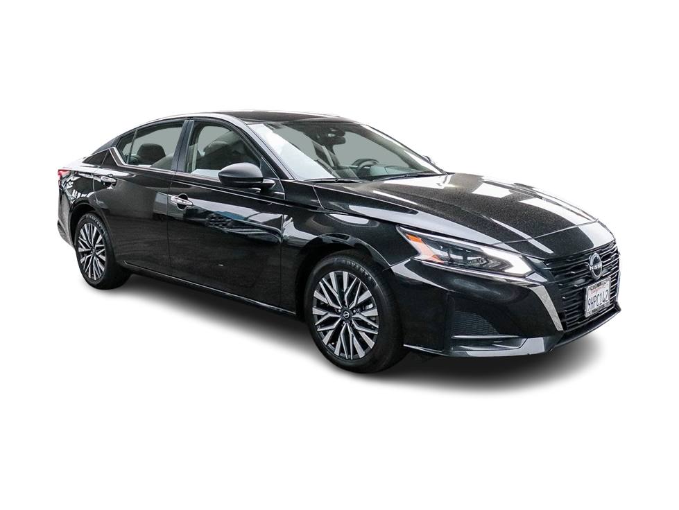 Thumbnail: 2024 Nissan Altima - 16