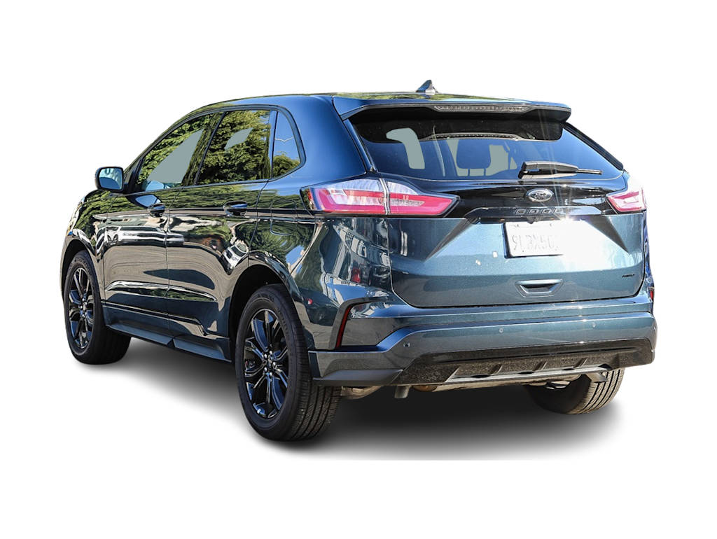 Thumbnail: 2023 Ford Edge - 3