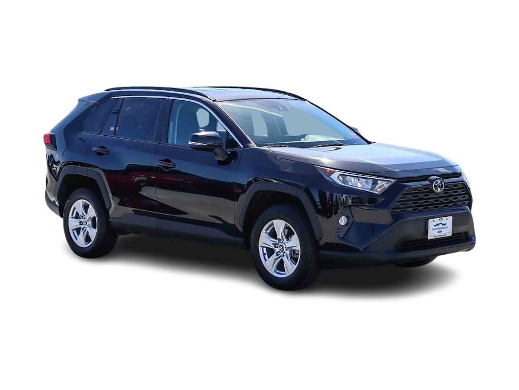 Thumbnail: 2021 Toyota RAV4 - 17